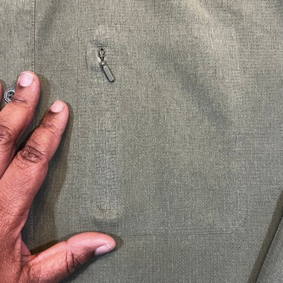 Mountain Hardwear XL Green Button Down Trail Shirt Outdoor Hiking Long Sleeve - Picture 4 of 6